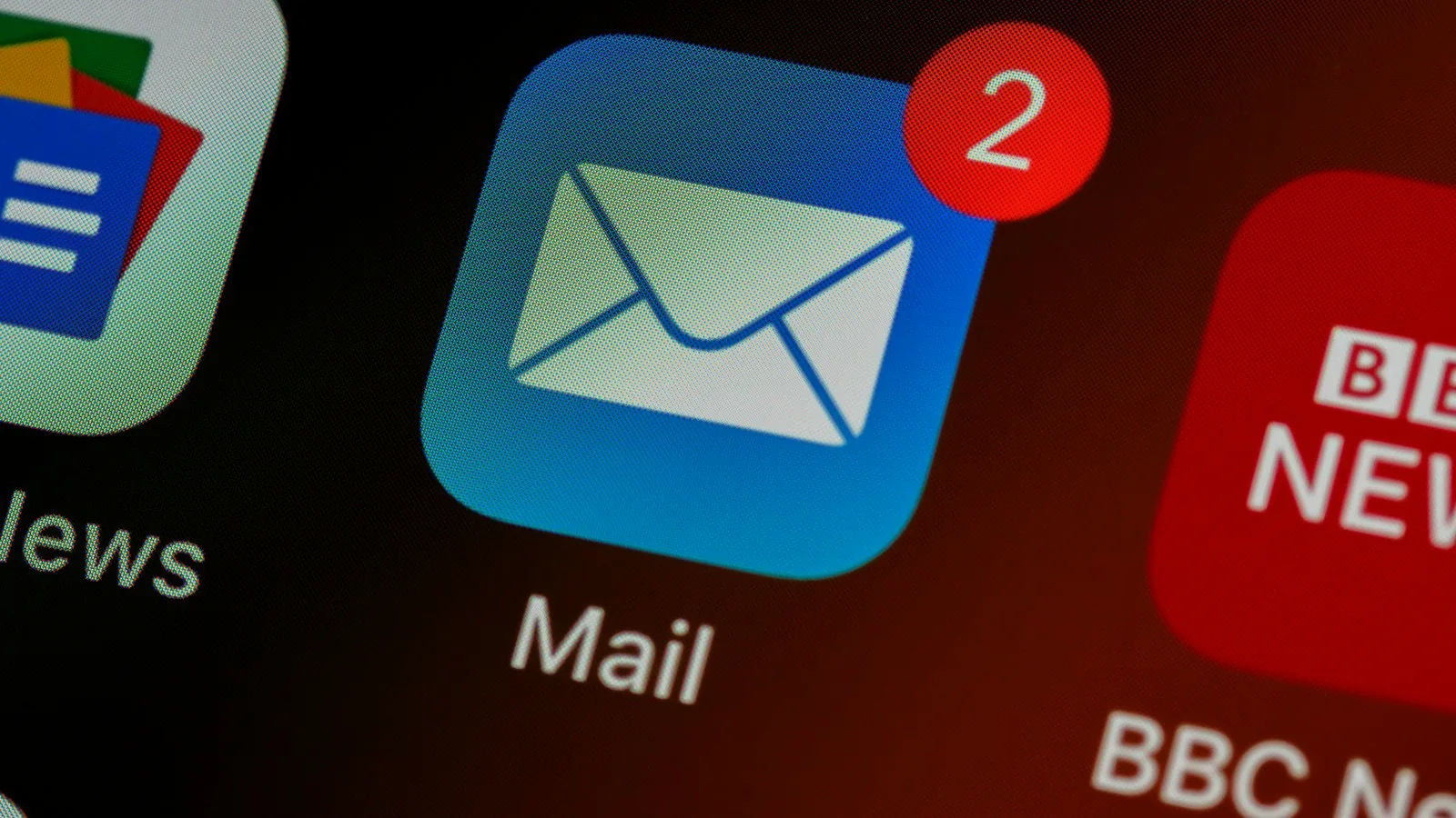 A smartphone screen showing the Mail app icon with an unread badge